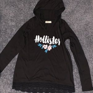 Women’s Hollister light flowy hoodie